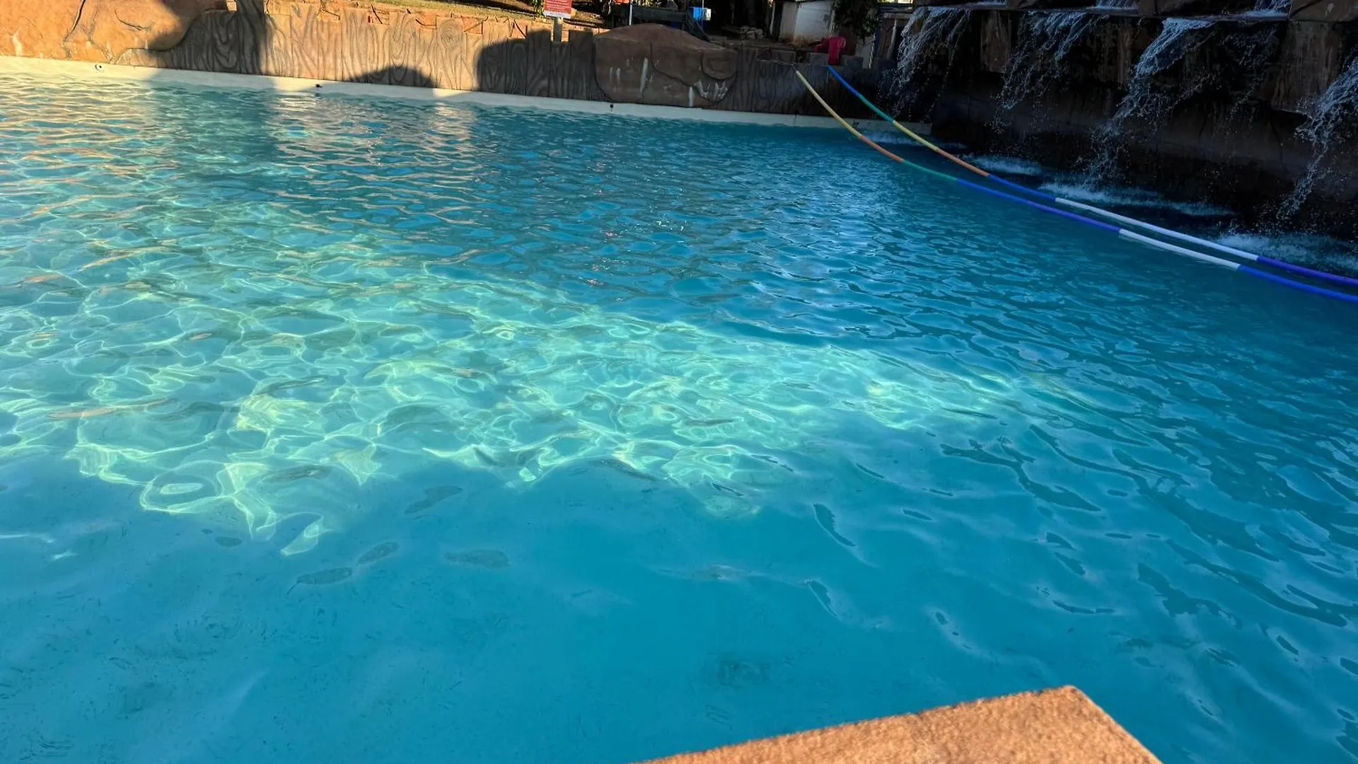 Acquaville Flat E Parque Aquatico 카우다스노바스 브라질