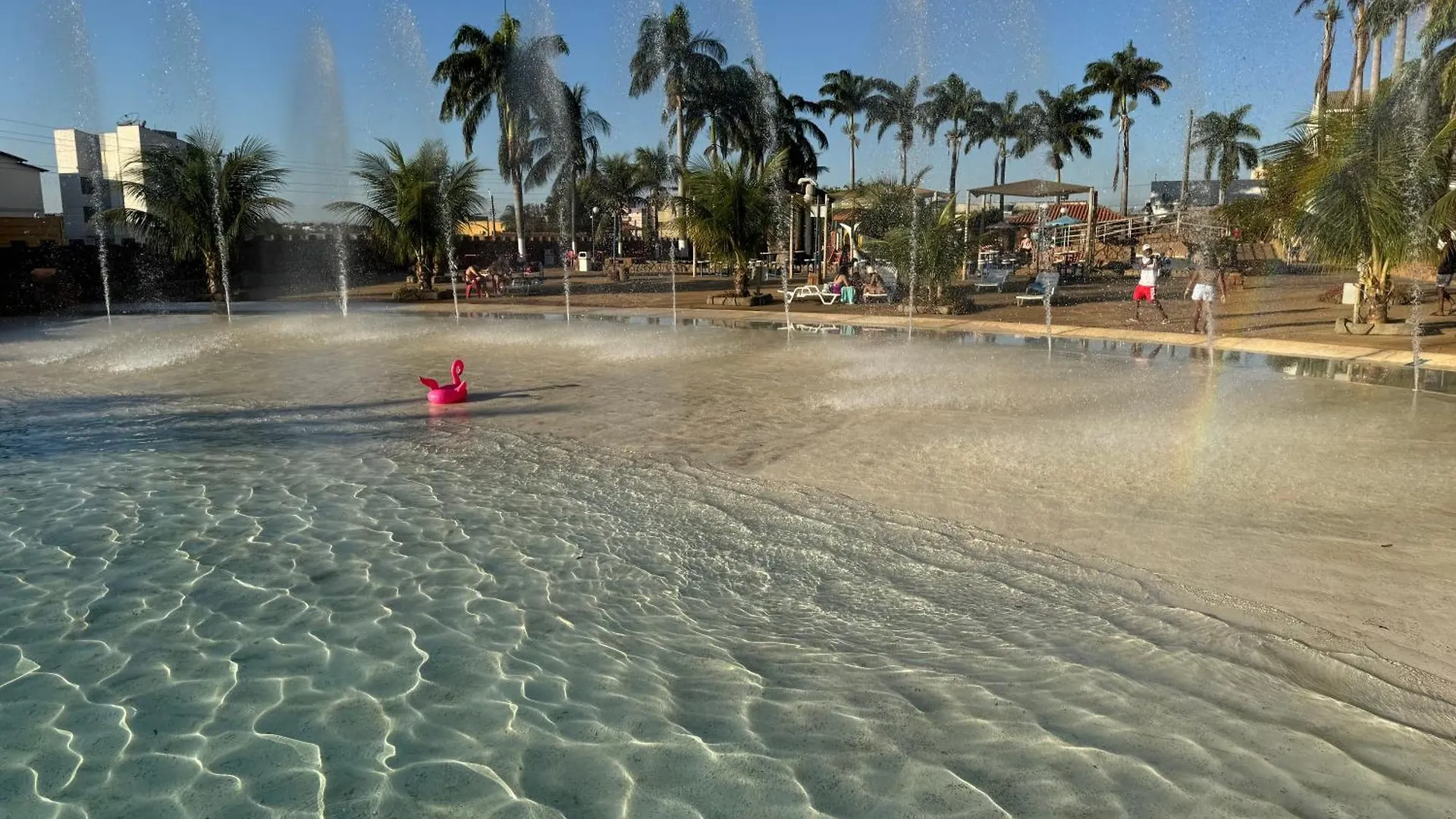 Acquaville Flat E Parque Aquatico 카우다스노바스 아파트